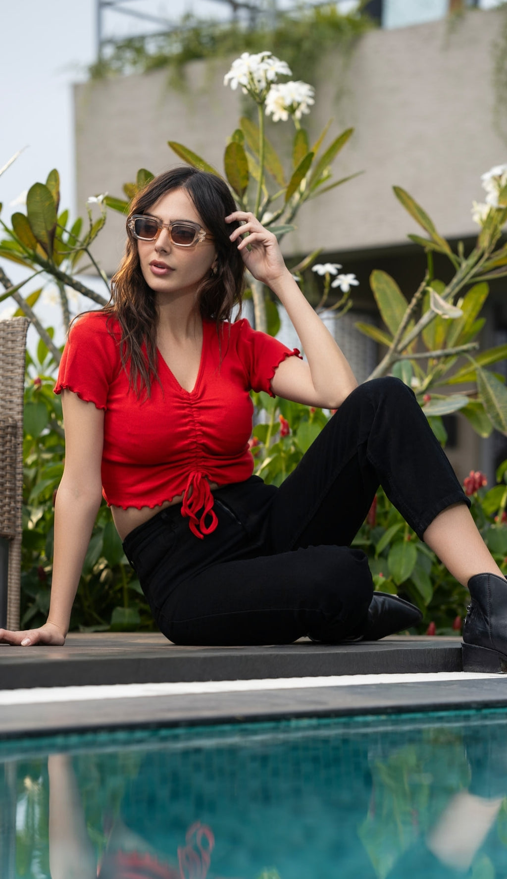 Vlantix Women Red Ribbed Ruched Tie-Front Crop Top