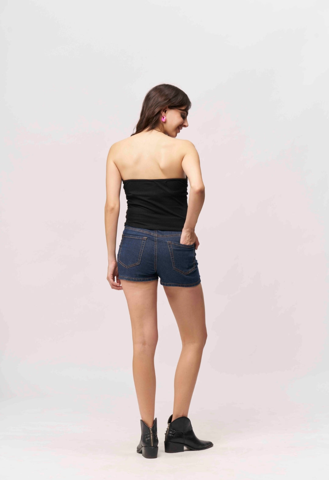 Vlantix Women Black Ribbed Strapless Sweetheart Tube Top