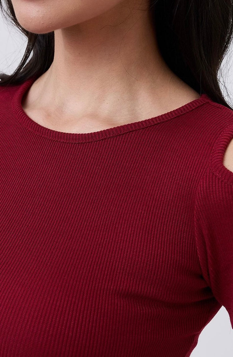 Vlantix Women Maroon Ribbed Cold Shoulder Crop Top