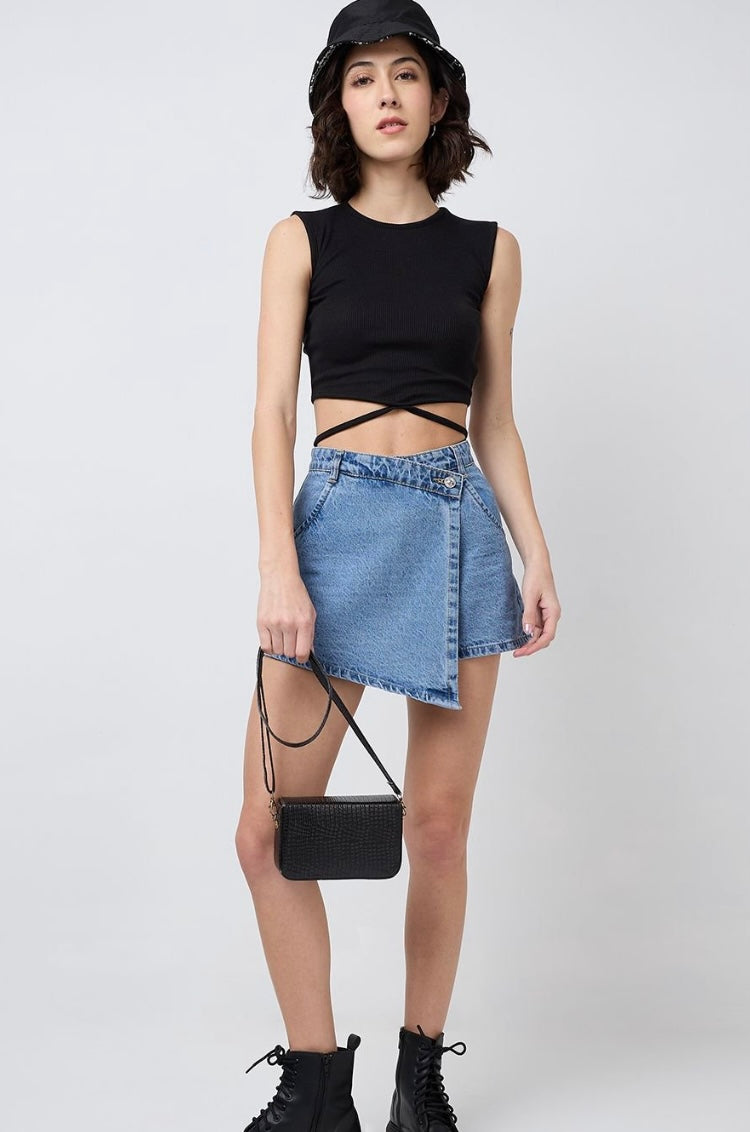 Vlantix Women Black Ribbed Tie-Around Waist Crop Top
